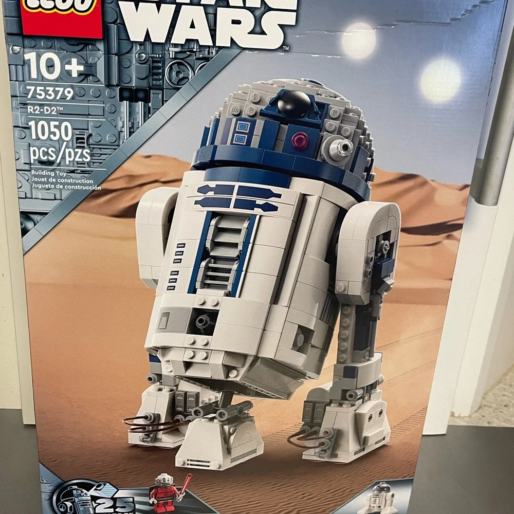 LEGO Star Wars R2-D2 Building Set 75379 1040 Pcs 10+ Exclusive Mini Figures NIB